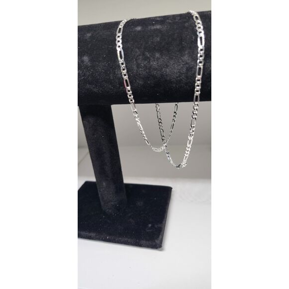 18 inch Solid .925 Sterling Silver Figaro Chain - Picture 3 of 5